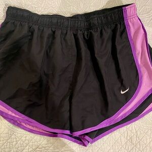 XXL Nike Women's Black and Pink DRI-FIT Shorts